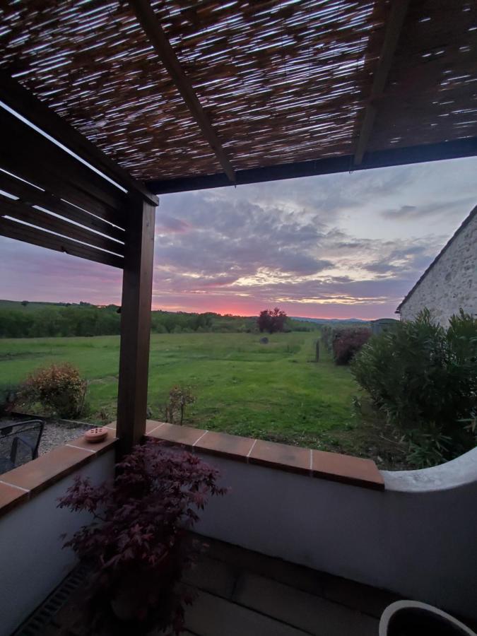 Au Mas De Janita Hotel Cahuzac-sur-Vere Exterior photo